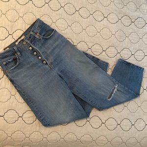 Levi’s high rise ribcage size 26